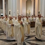Msza Krzyżma Świętego w katedrze cz. 2