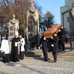 Pomiechowo. Pogrzeb ks. kan. Franciszka Kacprzyckiego