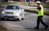 Od początku roku policjanci zatrzymali 13,8 tys. kierowców jeżdżących mimo zakazu