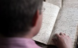 Odczytanie satarych rękopisów bywa trudne