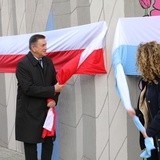 Płońsk. Odsłonięcie muralu Ben Guriona