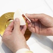 Kapłaństwo nie jest rolą do odegrania – orędzie prefekta Dykasterii ds. Duchowieństwa na Wielki Czwartek