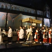 Komisja KEP wydała wskazania liturgiczne w sprawie obchodów triduum paschalnego