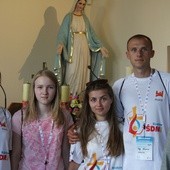 Bp Aguiar: Serca młodych Ukraińców są zranione, ale mają moc wiary