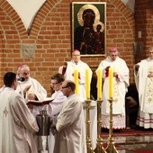 Msza Krzyżma w katedrze św. Mikołaja