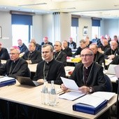 Episkopat o bieżących sprawach Kościoła w Polsce