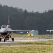 Więcej samolotów NATO nad bałtyckim niebem