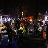 Na bożonarodzeniowym jarmarku