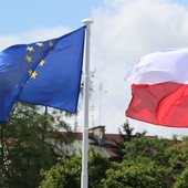 "De Telegraaf": europejscy politycy nie powinni uczyć Polaków o wolności