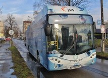 Rok 2028. Autobus napędzany wodorem na ulicach Katowic