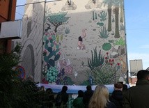 Płońsk. Odsłonięcie muralu Ben Guriona