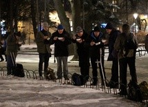 Zupa na Plantach: Bezdomni to nie są żule, których trzeba wyrzucić z centrum Krakowa