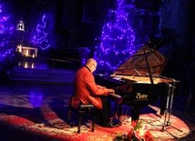 Koncert Włodka Pawlika, kompozytora, laureata nagrody Grammy, podczas Płockiego Kolędowania