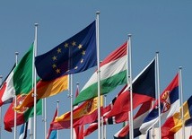 Abp Crepaldi: Unia bez europejskiego ducha