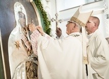 Mikołów. Pierwsza rocznica koronacji Matki Bożej Mikołowskiej