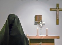 Modlitwa Franciszka za brutalnie zamordowaną zakonnicę