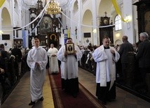 Zakończenie nawiedzenia obrazu Matki Bożej Częstochowskiej w parafii św. Jana Pawła II w Pułtusku