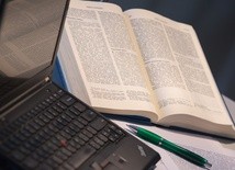Biblia przez internet