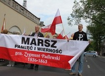 Marsz Pamięci i Wierności im. gen. Zygmunta Padlewskiego wyruszył spod płockiego więzienia, skąd 152 lata temu był prowadzony na stracenie bohater powstania styczniowego