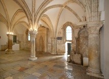 Jerozolima: franciszkanie po raz pierwszy od lat sprawowali w Wieczerniku Mszę św. Wieczerzy Pańskiej