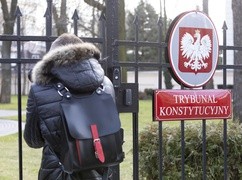 TK w sprawie badania statusu sędziego