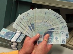 Polska powinna wprowadzić podatek od nadmiarowych zysków banków