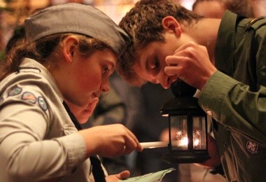 Rusza polska sztafeta Betlejemskiego Światła Pokoju