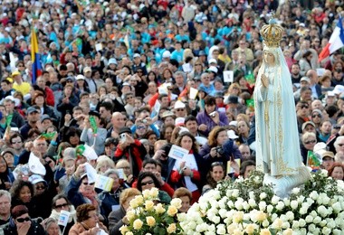 Papież Leon wzywa do modlitwy różańcowej
