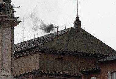 Rozpoczyna się konklawe