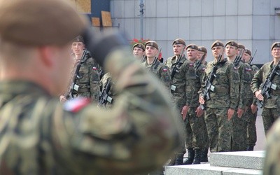 MON podnosi gotowość WOT w związku z sytuacją przy granicy z Białorusią