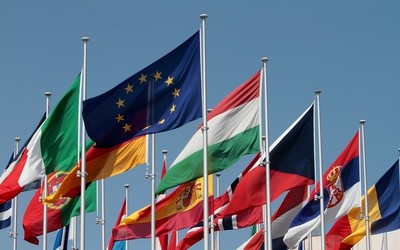Abp Crepaldi: Unia bez europejskiego ducha