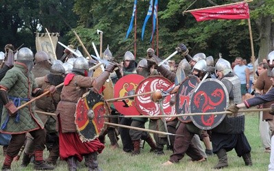 Przebadano cztery średniowieczne groby wojowników na Pomorzu - spoczywają w nich Skandynawowie