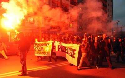 Węgry: Unia Europejska chroni terrorystów Antify