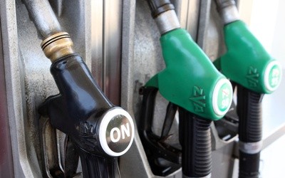 Na stacji benzynowej