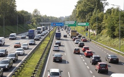 Kierowcy korzystający z automatycznych metod poboru opłat na autostradzie A4 na odcinku Katowice-Kraków od 1 stycznia zapłacą mniej za przejazd 