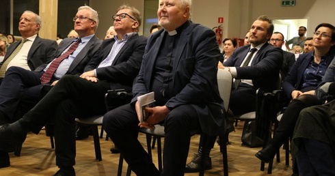 Symbole religijne w biznesie. Spotkanie w Muzeum Żydów Mazowieckich.