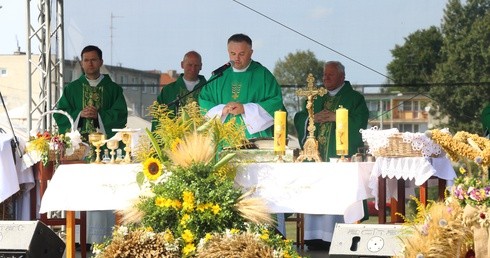 On uczy nas być dobrym