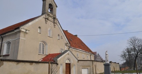 Klasztor i kościół mniszek klarysek kapucynek w Przasnyszu