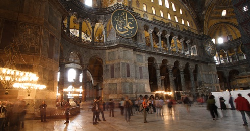 Bp Libera: Uderzmy w dzwony i módlmy się, myśląc o Hagia Sophia