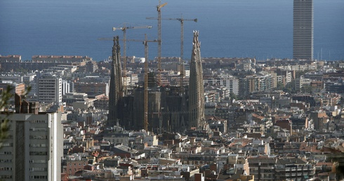 Katolicy z Barcelony udaremnili próbę sprofanowania świątyni przez feministki