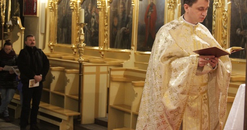 Msza św. w obrządku bizantyjskim dla grekokatolików z Ukrainy, którzy przebywają na terenie diecezji płockiej