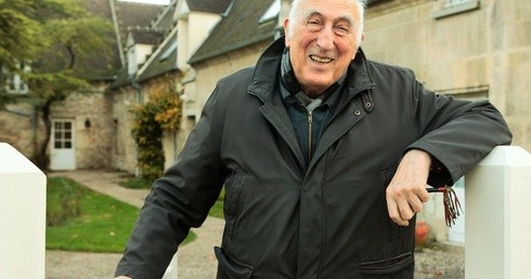 Jean Vanier skłonił kilka kobiet do relacji intymnych