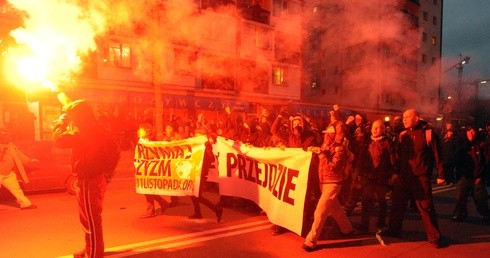 Węgry: Unia Europejska chroni terrorystów Antify