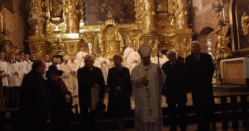 Poświęcenie ołtarza w kościele Bożego Ciała