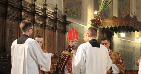 Liturgii Wielkiego Tygodnia w katedrze będą przewodniczyli księża biskupi.