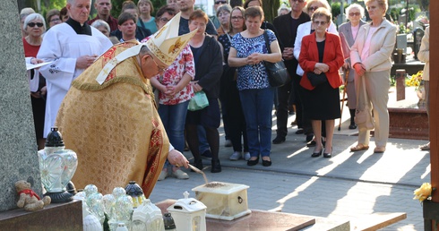 Płock. Pożegnanie dzieci utraconych