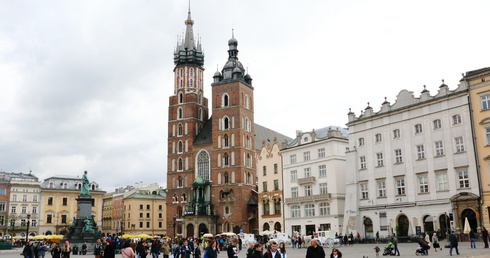 Co stało się w Niedzielę Palmową podczas krakowskiego happeningu "Przystanek Apostazja"?