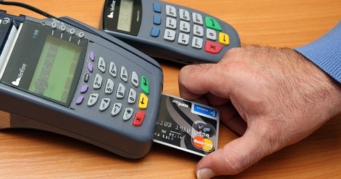 Ministerstwo Finansów chce płatności bezdotykowych do 100 zł bez PIN 