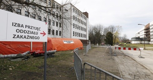 MZ: 144 nowych zakażeń koronawirusem; zmarło pięć kolejnych osób