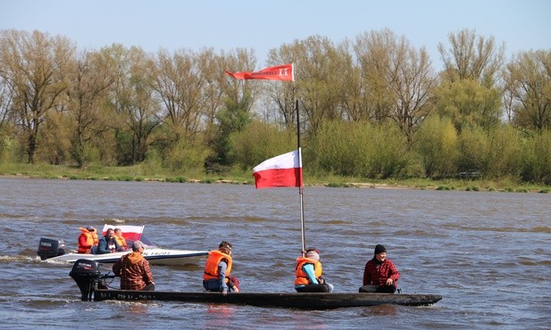 Modlitwa niesiona po Wiśle